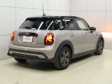 MINI NEXT1年間 走行距離無制限で保証、保証期間中でしたら最寄の正規ディーラーで無償修理が可能です。