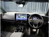 デザインもよく、居心地のよい運転席ですね。分かりやすいスイッチ類ですから操作もしやすく運転をサポートします。