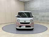 お車購入のポイントとなるフロントマスクです!かわいらしい目つきが印象的なデザインのヘッドランプです。