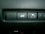 オートバックドアが付いておりますので、開閉も楽々です。運転席からも操作可能です。