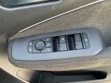 運転席のパワーウィンドウのスイッチです