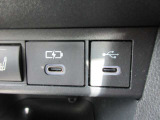 USB-Cの給電とナビポートはコチラ☆