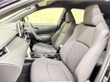 トヨタ中古車「まるごとクリーニング」施工済。外装はもちろん内装はシートを外して見えない所まで徹底洗浄しています。