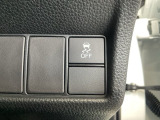 横滑りを抑制し車の姿勢の安定を図るVSA機能を搭載。