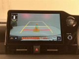いまや必須装備「ナビゲーション」搭載!知らない場所にスイスイッとドライブ。もう、これなしではハンドルを握れませんね!でも運転中の操作は危険ですのでご注意ですね☆