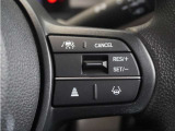 ◆アダプティブクルーズコントロール◆予め設定した車速内でクルマが自動的に加減速。前走車との適切な車間距離を維持しながら追従走行します。【LKAS】車線維持支援システムでステアリング操作を支援。