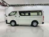 スライドドア開口部が広く荷物の出し入れがスムーズにできます。