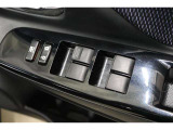 運転席はオート機能付のパワーウィンドウです!