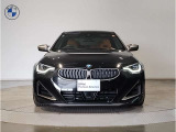 BMW代表的な特徴のキドニーグリル。BMWのすべてのモデルに採用され、BMWらしさを強調しております。