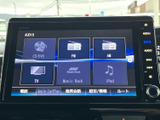 CD・DVDやラジオ、テレビなど、複数の音源を画面から選べるメニュー構成です。使いたい項目を確認しやすく、気分や状況に合わせて車内の時間を過ごせます。