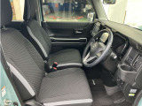 シートのしわ、へたりが少なく座り心地の良いシートです。長時間の運転でも快適にお過ごしいただけます。