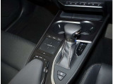 電動パーキングブレーキを装備しておりブレーキホールド機能付きです