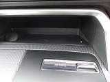 ワイヤレス充電器です