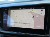 【純正ナビゲーション「DISCOVER PRO」】 高解像度ディスプレイ採用で大画面に詳細な地図情報を表示。とても使いやすいナビゲーションです。APP-CONNECT対応でスマートフォンを簡単接続。