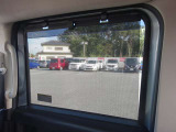 【ロ-ルサンシェ-ド】日差しが眩しい時にサッと引き出せます!お子様の安眠を妨げず、プライバシー保護にも役立ちます!