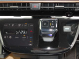常に快適な温度に調整してくれます。車内をいつでも快適空間に!