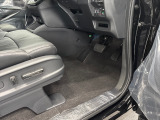 足元がすっきりしているので運転しやすそうですね☆