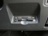 ETC車載器付きです。高速道路の料金所もスムーズに通過できます。※セットアップ費用は別途必要です。