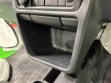 よく使うものが手を伸ばせばすぐ届く。機能的で充実した収納。