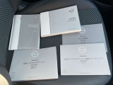 保証書、各種取り扱い説明書あります。