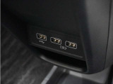 ◆USBチャージャー◆使いやすい場所に装備されています。