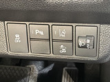 ヘッドライトレベリング機能で、重い荷物を積んだ時の、対向車のパッシングを防げます。