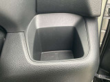 運転席用ドリンクホルダーです