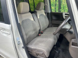 運転席シート廻りは使用感も少なく、良好な状態となっています。丁寧に使われていたことがよくわかりますね。