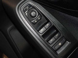 電動格納式ドアミラー・パワーウインドウを装備しています。