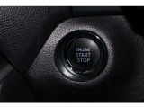 プッシュ式エンジンスターター。最新のスタート方式です。