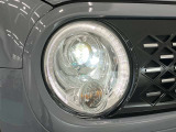 【LEDヘッドランプ】明るいライトが夜間の安全運転をサポートします。消費電力も少なく長寿命です。