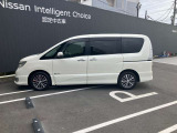 納車前には当社整備工場にて、日産整備士が、車検整備を実施。安心してお乗り頂けますようお渡しさせていただきます。