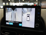 ◆マルチビューカメラシステム◆運転席から見づらい前後左右を、ナビ画面の映像で確認。見通しの悪い交差点や狭い道でのすれ違い、駐車などをサポートします。