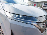 LEDヘッドライト付きになります。夜間の視認性が向上します。フォグランプ・オートライトが装備されています。