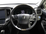 各操作スイッチなどもハンドルから手を放すことなく操作可能で安全運転に支援いたします!