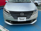 安全装備の移動物検知軽(MOD)!人や走っている自転車など移動している物を検知して教えてくれます・前後コーナーセンサーも付いているので、画像と音でも確認出来るので安心です。