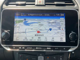メモリーナビゲーション装備です。目的地までのルート案内や渋滞情報の確認がスムーズに行えます。