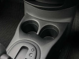 ドリンクホルダーも多数ございます♪ドライブスルーも楽しめます♪