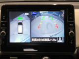 前後左右4つのカメラで、上から見たような映像をお届け、駐車時も安心、アラウンドビューモニター付(肉眼では確認し辛い左前の映像に切り替えることも可能です)。