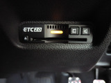 ETC2.0付。高速道路の料金所はキャッシュレスで通過です。サービスエリア等にあるスマートインターの出入口も利用可能でとっても便利。ご納車後すぐにお使い頂けるようセットアップしてのお渡しとなります。