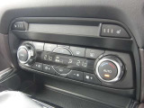 ステアリングヒーター・運転席&助手席&リアシートヒーター・フルオートエアコン!