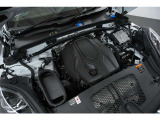2.0L 直列4気筒DOHCターボ、265ps/40.8kgm、全長&times;全幅&times;全高mm 4726&times;1922&times;1621mm、車両重量 1920kg