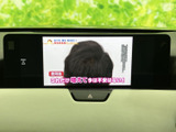 画面にテレビ映像が表示されており、停車中に番組を視聴できます。車内で待ち時間を過ごす際にも活用でき、画面表示で映像の内容を確認しやすいのも魅力です。