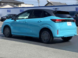車線逸脱警報、車両が車線をはみ出す可能性がある場合に警報音と警告表示でドライバーに知らせてくれます。