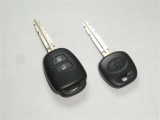 【キーレス】離れたところからでもドアの施錠・開錠ができるのでとても便利です♪