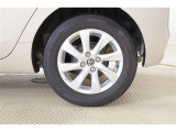 純正15AW!タイヤサイズは185/65R15なります♪