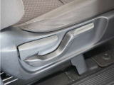 ◆シートハイトアジャスター◆運転席を上下に高さ調節ができます!運転ポジションを体格に合わせてシート調整できます。