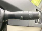 【オートライト】周りの明るさに応じて自動でヘッドライトの点灯・消灯ができる機能です!ライトの付け忘れ・消し忘れなどが無くなり、雨の日や夕方の走行も安心!トンネル通過時も便利ですね♪