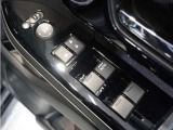 ◆パワーウィンドウスイッチ◆運転席から全席の窓の開閉操作を行うことが出来いつでも換気ができます!