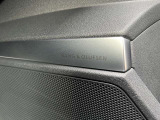 【バング&オルフセン】深みのある低音、クリアな中音域、そして精細な高音を提供します。